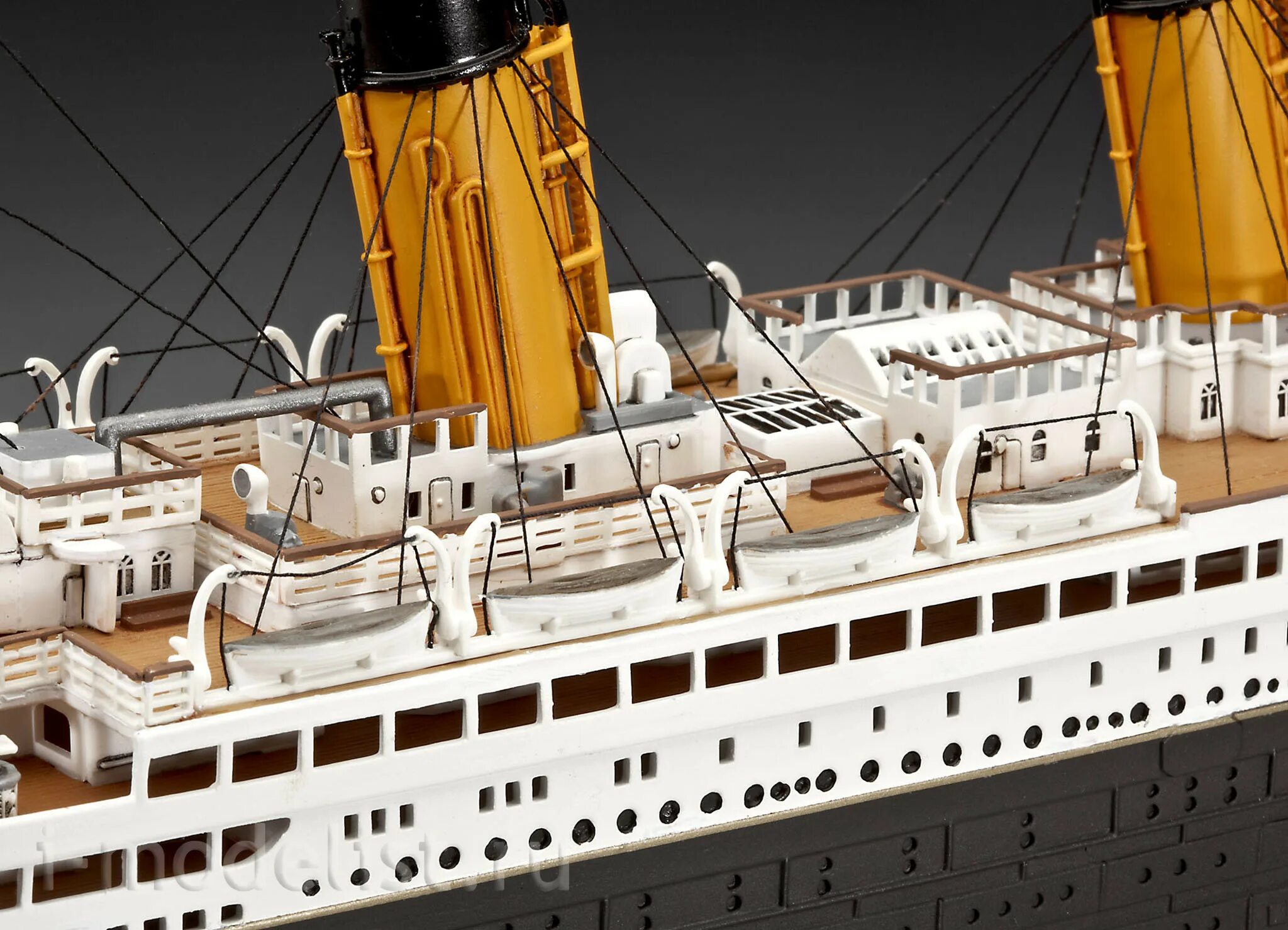 Titanic model. Сборная модель rms titanic 1/400. титаник модель ревелл 1/400. rms titanic модель 1 400. revell 05715.