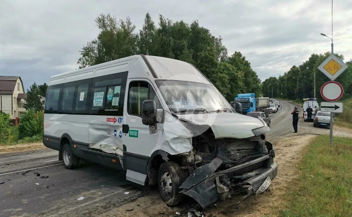 280 тула. Микроавтобусы Тула Болохово. ДТП под Тулой с микроавтобусом 280 Тула-Советск.