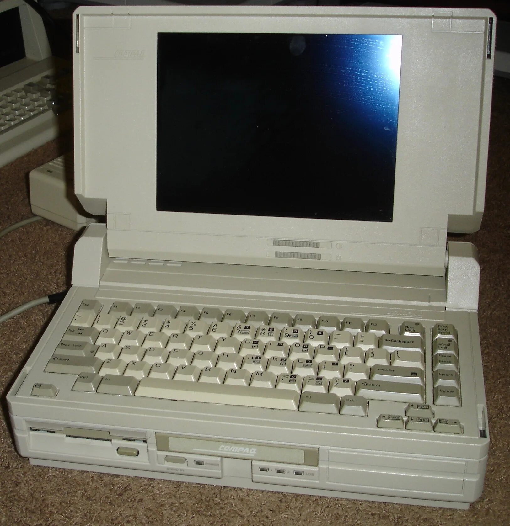 Compaq notebooks. Compaq portable 286. compaq lte 286. compaq portable lll 386. compaq slt.
