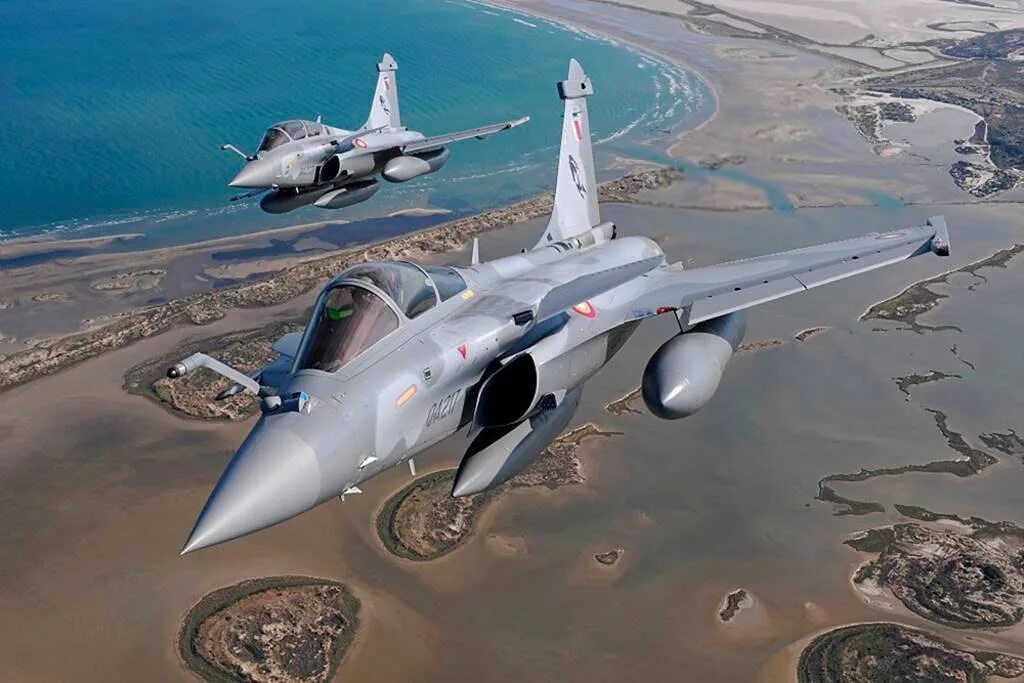 Рафаль истребитель. Истребители франции рафаль. Rafale истребитель. Dassault rafale. Самолет дассо рафаль.