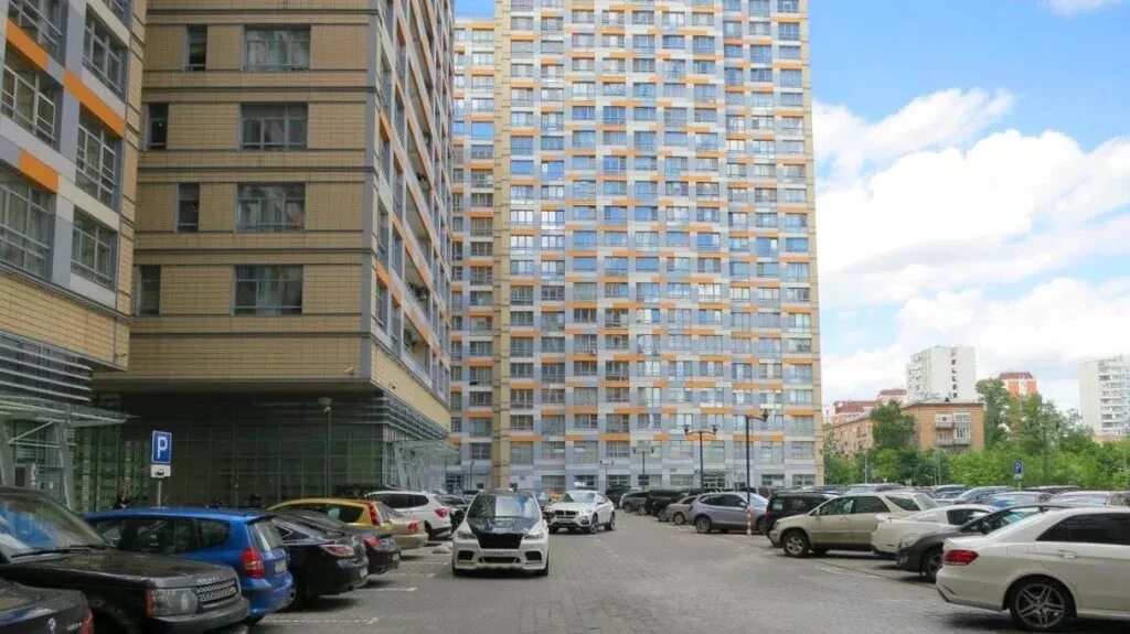 Рассчитать в кредит продажу 3-комнатной квартиры по адресу улица Академика Корол