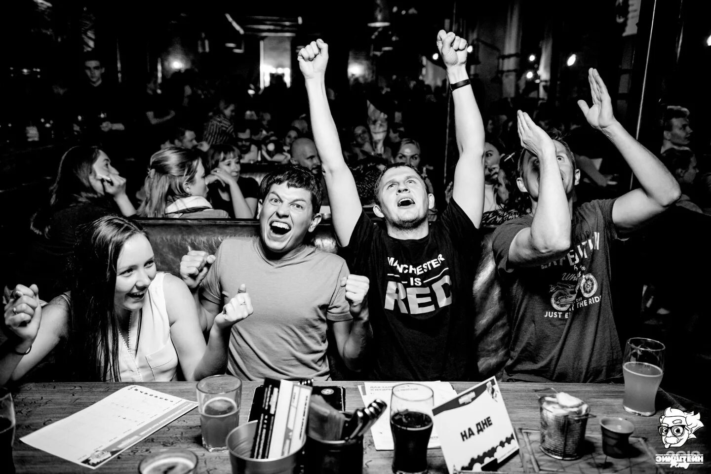 Покажи вечеринку в москве. Gatsby party москва. Крутая вечеринка. Эйнштейн пати. Светская хроника.