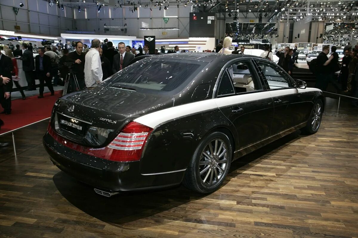 Maybach 62 zeppelin. Мерседес пульман 2019. Mercedes benz maybach s600. Maybach 62s. Maybach 57s.