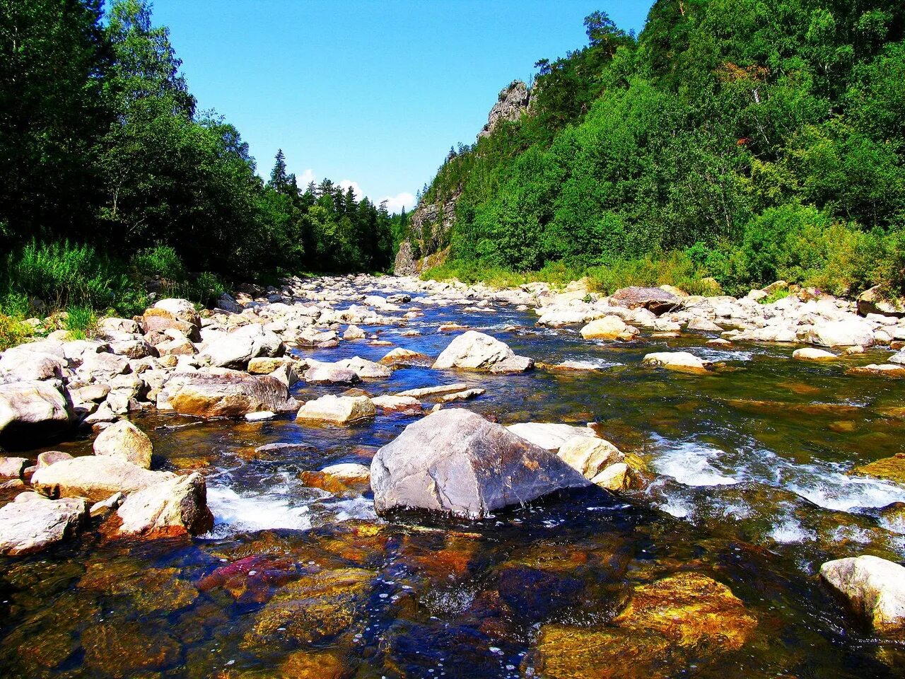 Белорецк вода. Река малый Инзер. Инзер Горная река. Река Инзер в Башкирии. Природа Башкирии Инзер.