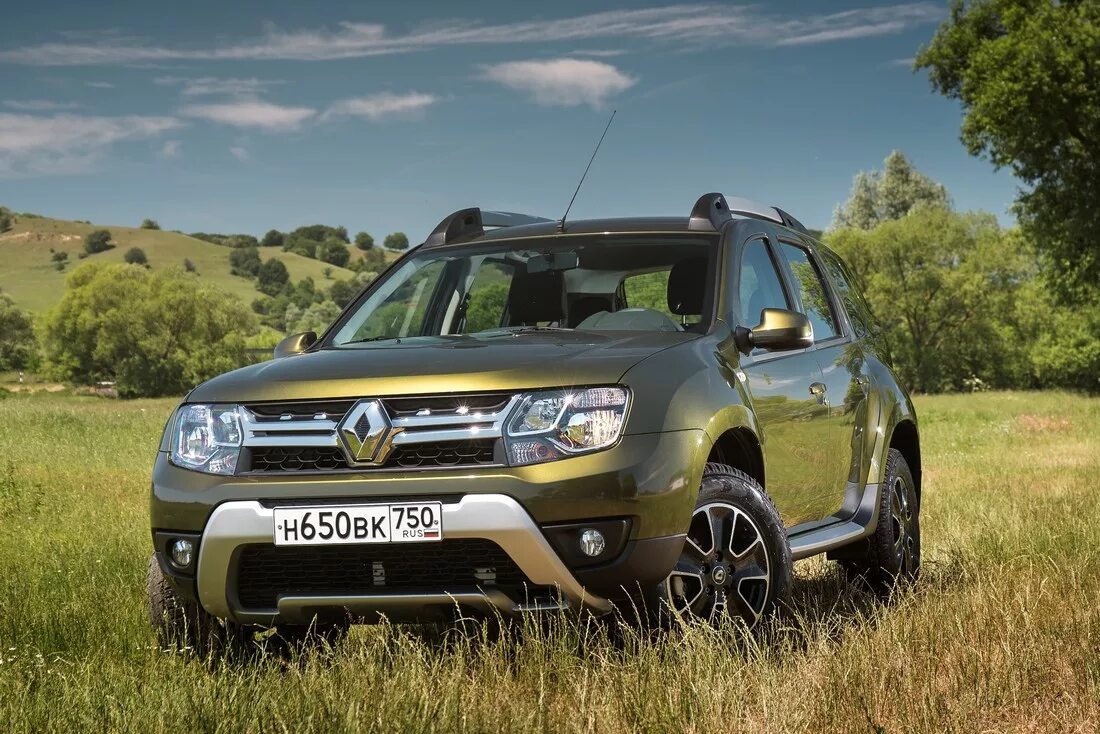 Рено дастер 2 цены. Renault Duster 2015. Renault Duster 2016. Renault Duster 1. Кроссовер Рено Дастер.