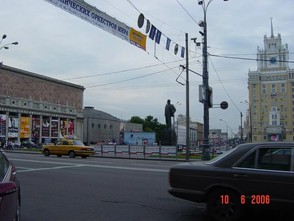Москва в 2006 году. Москва в 2006 году. 1994 год красная площадь. 2006 moscow. Москва лето 2006 года.