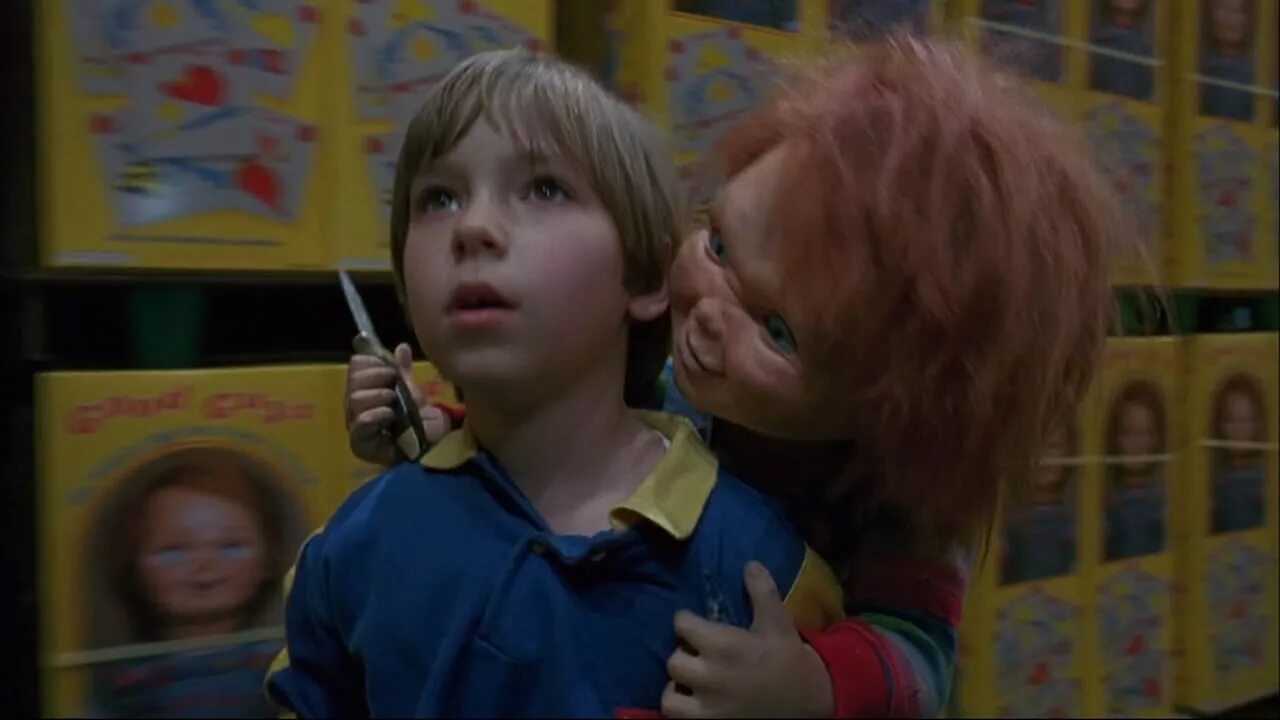 детские игры двумя. кукла чаки детские игры 2. кристин элиз в фильме чаки 2. кристин элиз в фильме чаки 2. детские игры двумя.