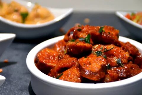 Rougail aux saucisses fumées.