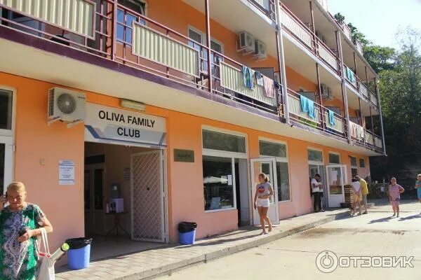 Клуб семейного отдыха primorskaya club. Приморская фэмили клаб. Приморская фэмили клаб. Турбаза приморская новомихайловский. Family club новомихайловский.