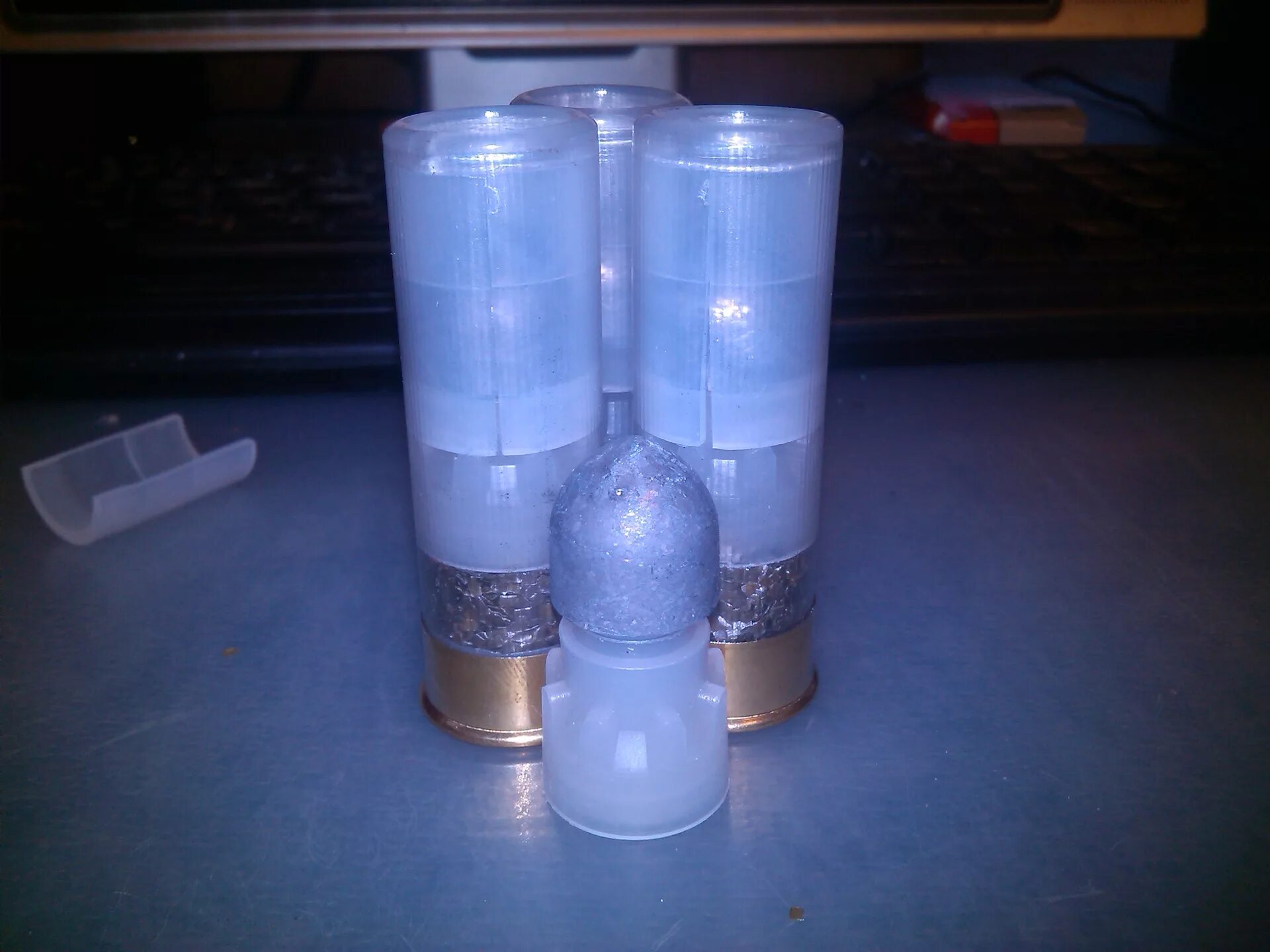 Полева 2 12 калибр. Пуля полева 6. Пуля 12 калибра полева 6 с двойным порохом. Пулелейка полева 6 12 калибра. Пуля полева 12 калибра.