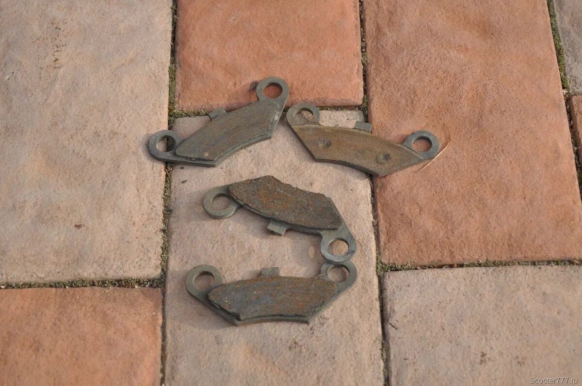 заменить передние тормозные колодки на шевроле кобальт 2013. накладки тормозных колодок барабанных волга. Sp4434 brake pad. накладки тормозные 453154. 200.