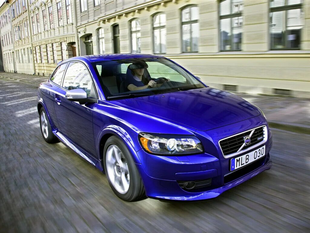 Сини 30. Volvo c30 r-Design 2008. Volvo c30 голубая. Volvo c70 r Design. Volvo c30 синяя.