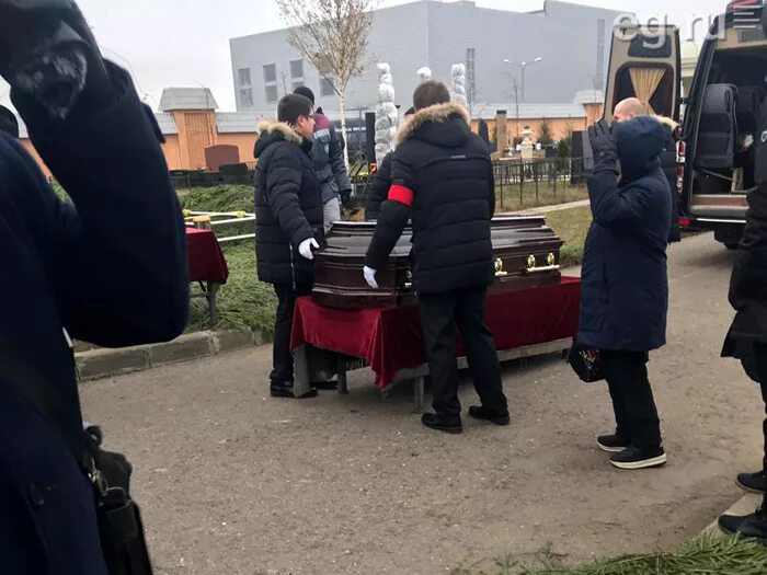 Похороны евгения осина фото