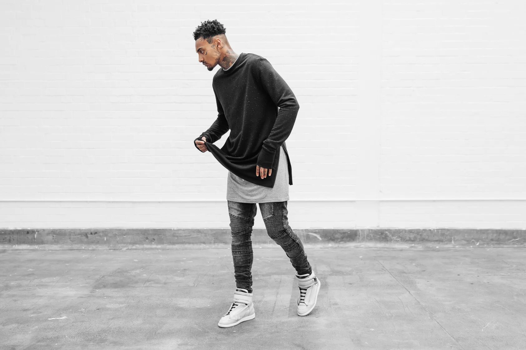 Represent same. Стритвир одежда мужская. модель в streetwear. стритвир джинсы. джинсы represent мужские.