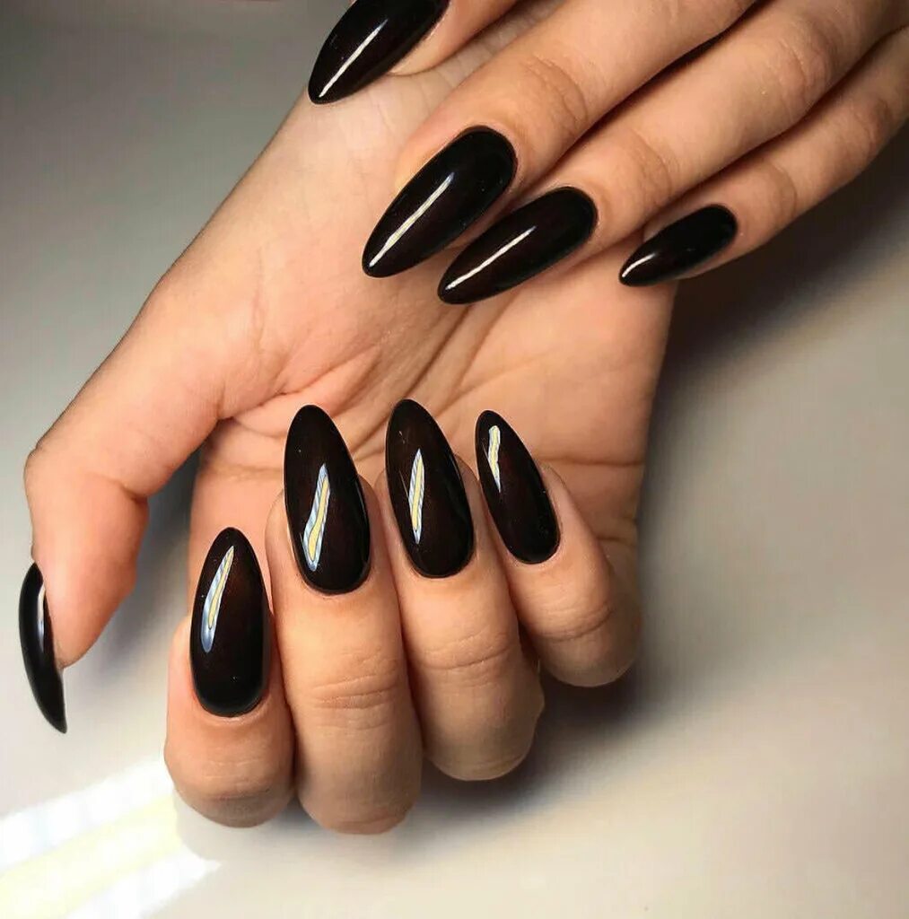 маникюр на длинные ногти. отросшие ногти без маникюра. красивый маникюр черно красный. 04 nail. 4hands маникюр.