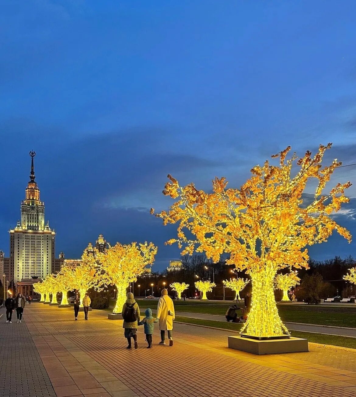 Горький апрель