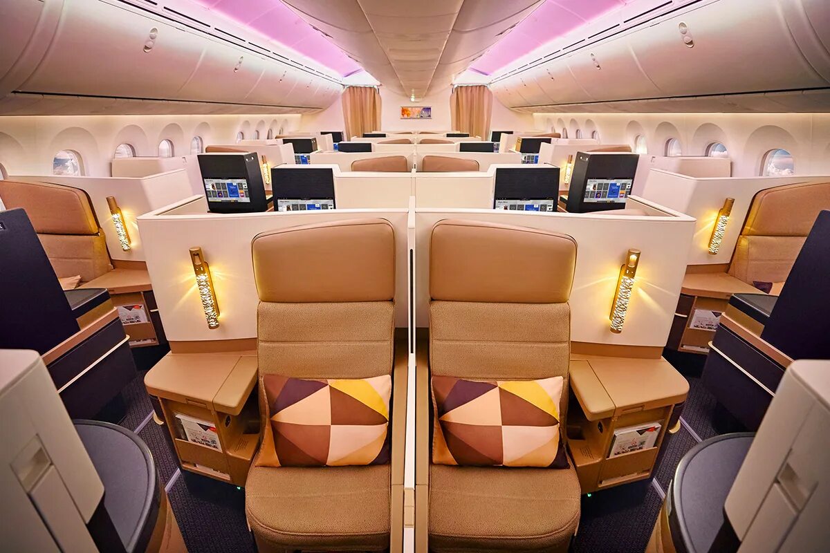 Бизнес класс Этихад 787. Боинг 787-9 Etihad. Boeing 787‑9 бизнес класс Etihad Airways. Боинг 787 Etihad Airways.