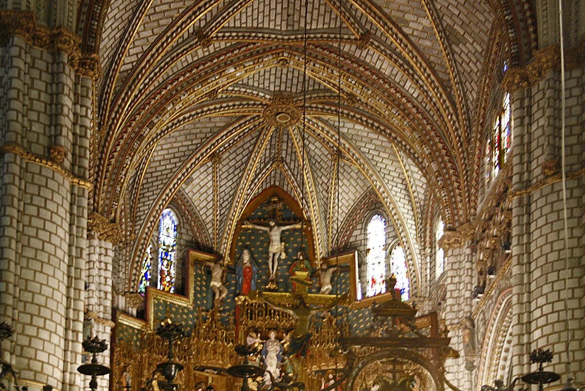 собор в шпайере германия внутри. санта-мария-де-толедо. ретабло в кафедральном соборе толедо. марии толедо. кафедральный собор св.