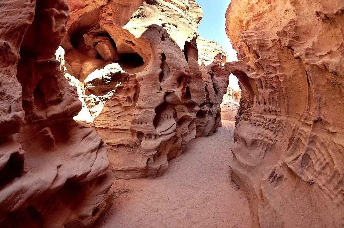 Цветной каньон Шарм-Эль-Шейх. Цветной каньон в Египте Шарм-Эль-Шейх. Каньон Салама Египет. Цветной каньон Шарм Аль Шейх. Каньон шарм эль шейх