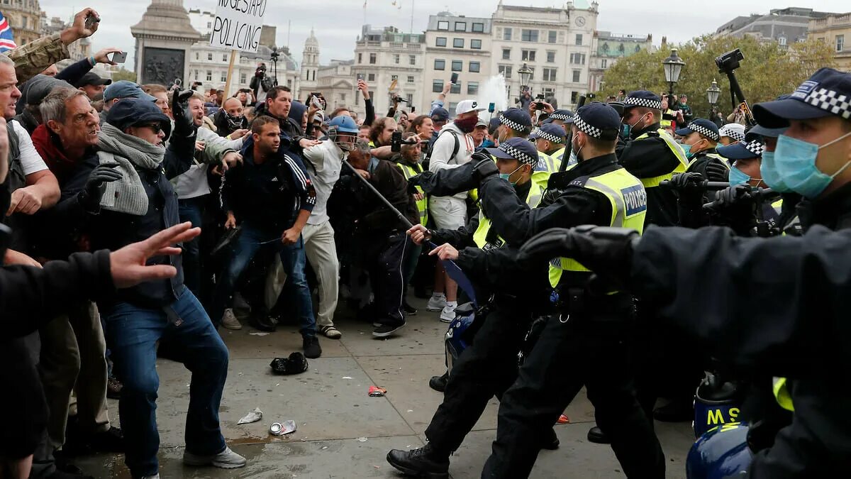 Группа людей для выражения протеста. Протесты в Великобритании 2022. Забастовка в Великобритании 2022. Протесты в Лондоне. Демонстрация в Британии.