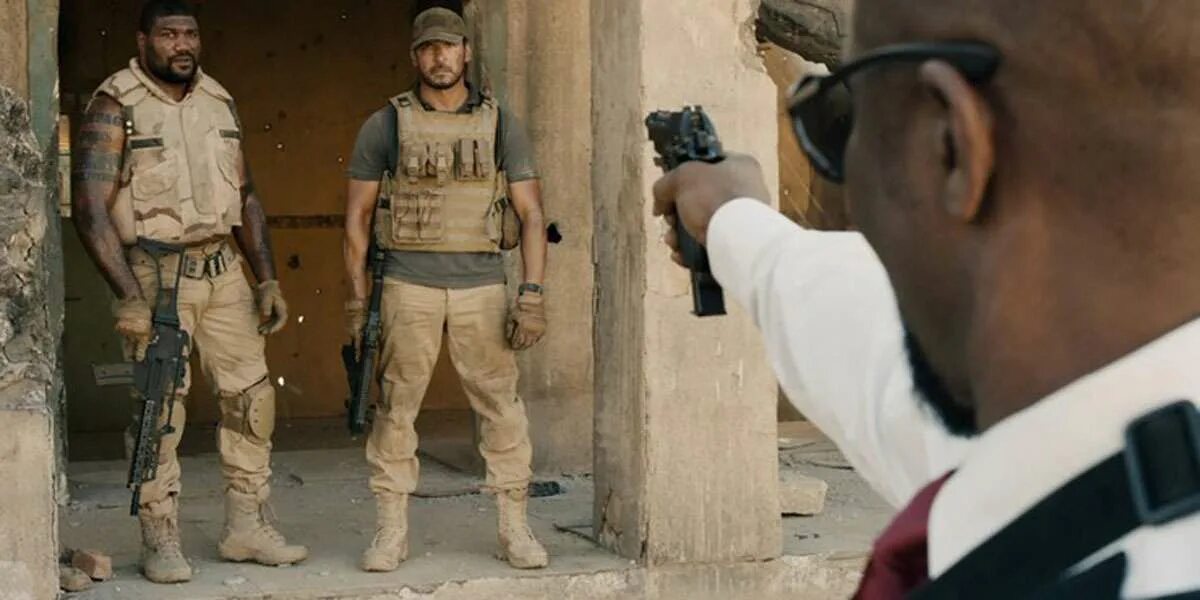 Хроники мстителя фильм. Хроники любви 2016 кадры. Хроники мстителя 2016 майкл доуает. Хроника 2016. Хроники дэйн дехаан.