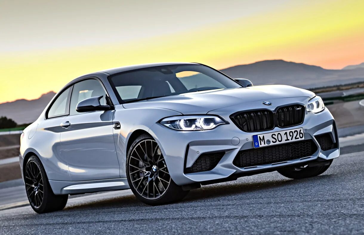 Bmw m2 2025. Bmw m2 2019. bmw m2 2018. новая bmw m2. bmw m2 competition 2019.