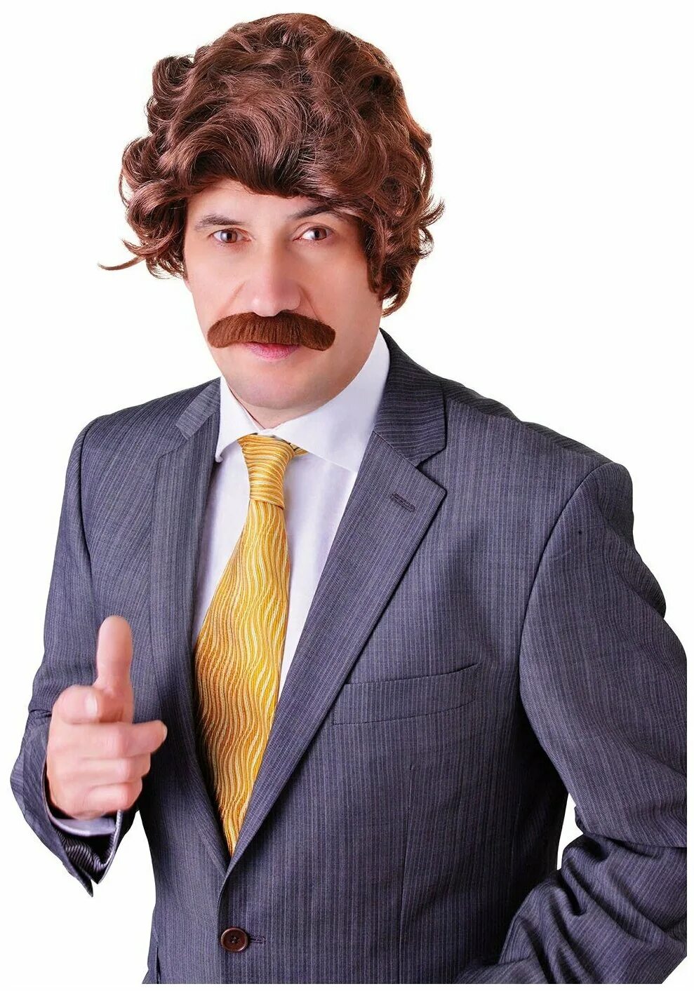 русский ведущий с усами. ведущий с усами. ведущий с усами. ведущий с усами. босс с усами.