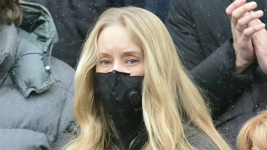 воровство 100 скайрим. женщина зашла в магазин и украла 100 долларов. пенза кража магазин. ру. навык карманные кражи 100.