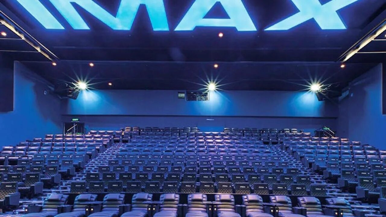 Афиша киномакс каширская. Киномакс Титан Каширская Плаза зал IMAX. Зал IMAX лазер Титан. IMAX кинотеатр Капитолий. Киномакс Титан зал аймакс.