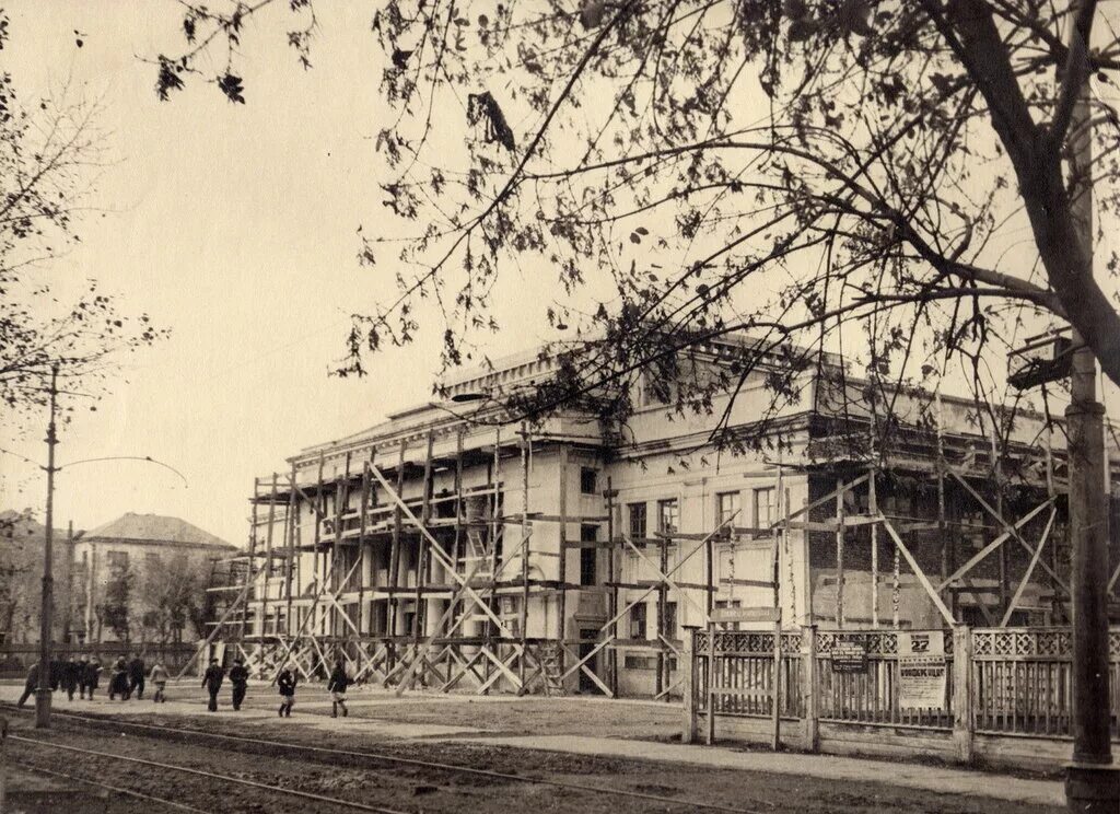 Чтз улицы. Чтз тк башня. Чтз улицы. Челябинск ленина 10 театр чтз. 1983 челябинск.