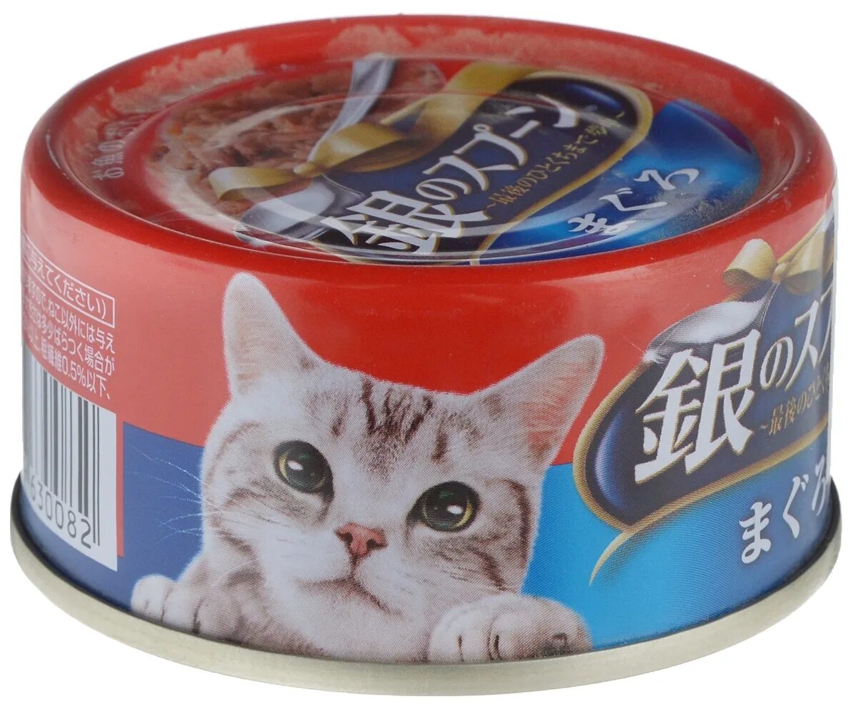 консервы для котят с тунцом. котик с едой. кошка ест ткань. финские консервы для кошек. (102.