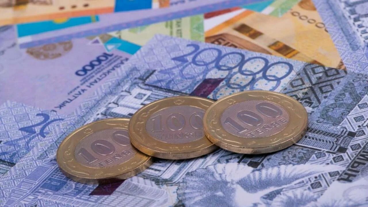 10 тенге в рублях. Тенге купюры. Валюта тенге. 2749 тенге в рублях. Курс тенге к рублю фото.