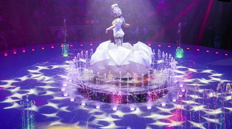 шоу фонтанов принц. шоу фонтанов в цирке на фонтанке. принц цирка шоу фонтанов саратов. принц цирка шоу фонтанов краснодар. шоу фонтанов принц.