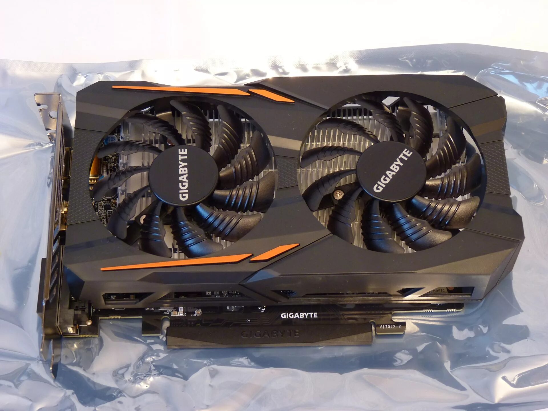 Msi geforce gtx 960 1241mhz pci-e 3. Gigabyte geforce gtx 970 1190mhz pci-e 3. видеокарта gigabyte gtx 1050. Gigabyte gtx 1050 2gb. Nvidia gigabyte gtx 1050 ti.