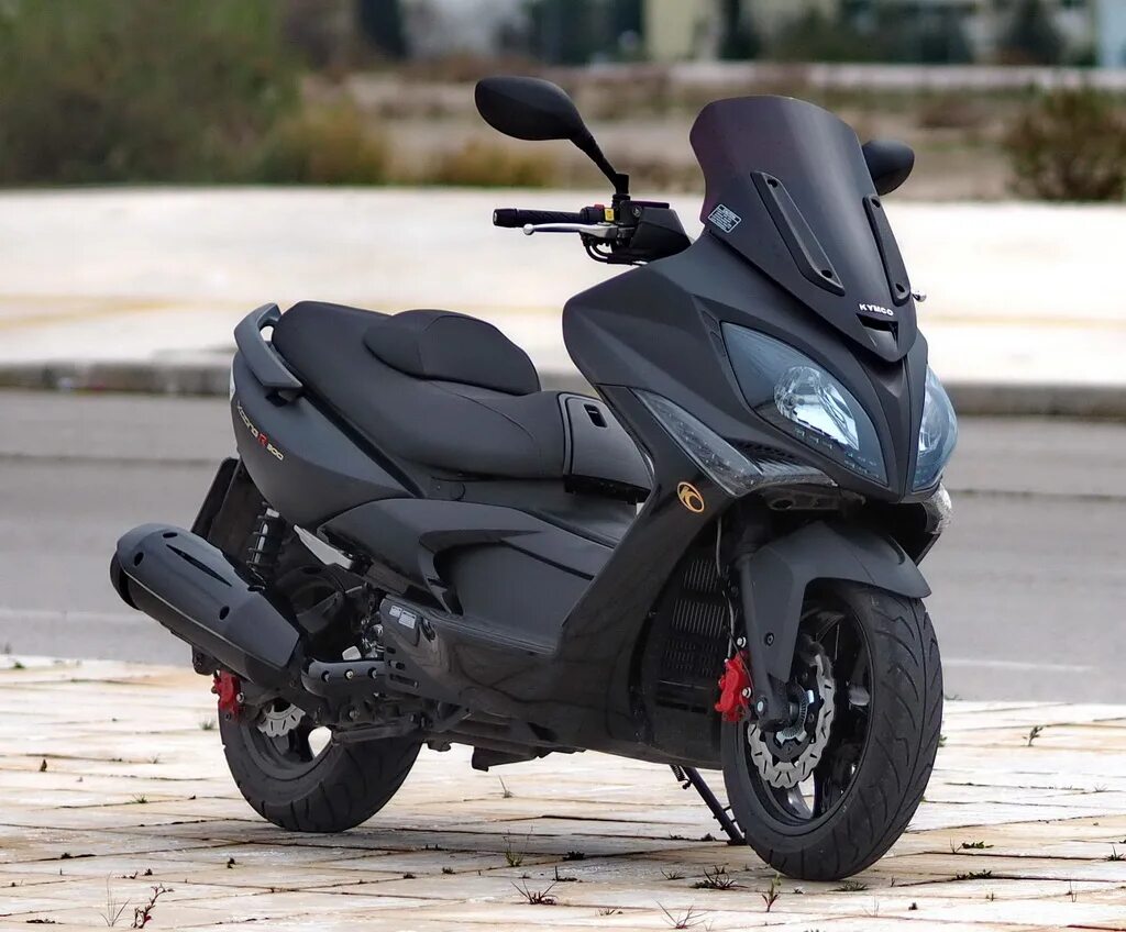 Kymco Xciting 300i. Макси скутер Kymco 300. Китайский макси скутер 400. Максискутер 600. Макси скутер москва