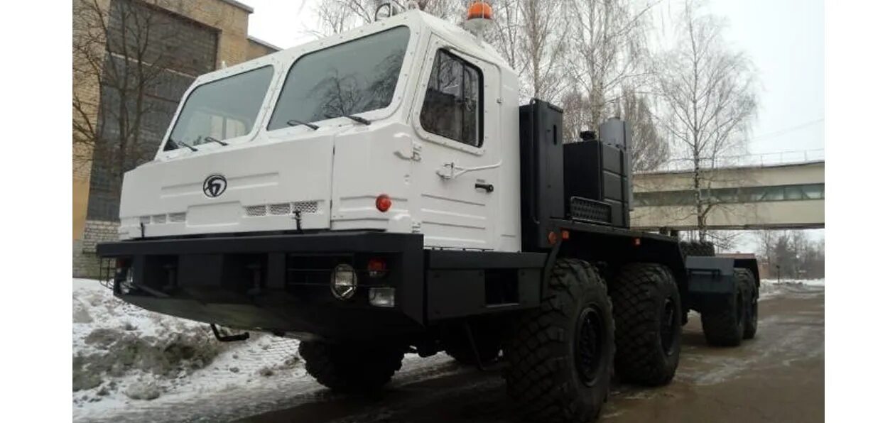 Брянский завод колесных тягачей-алмаз-антей. Брянский автомобильный завод брянск. Баз тягач 6403. Брянский тягач 69099. Завод баз брянск.