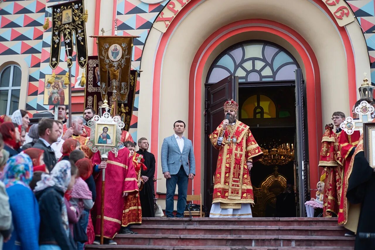 Крестный ход в белгороде сегодня во сколько. Пасхальный крестный ход по Тамбову. Крестный ход Тамбов. Крестный ход в Тамбовской губернии. Крестный ход в Тамбове сегодня.