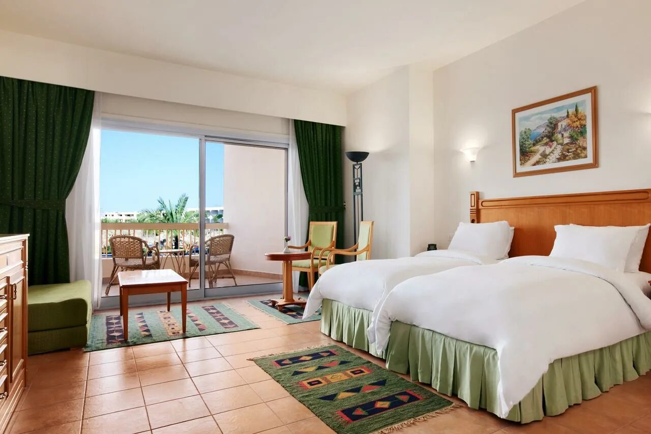 Отзывы отеля лонг бич. Отель long Beach Resort Hurghada 4. Отель Хургада Лонг Бич Резорт 4 Египет Хургада.
