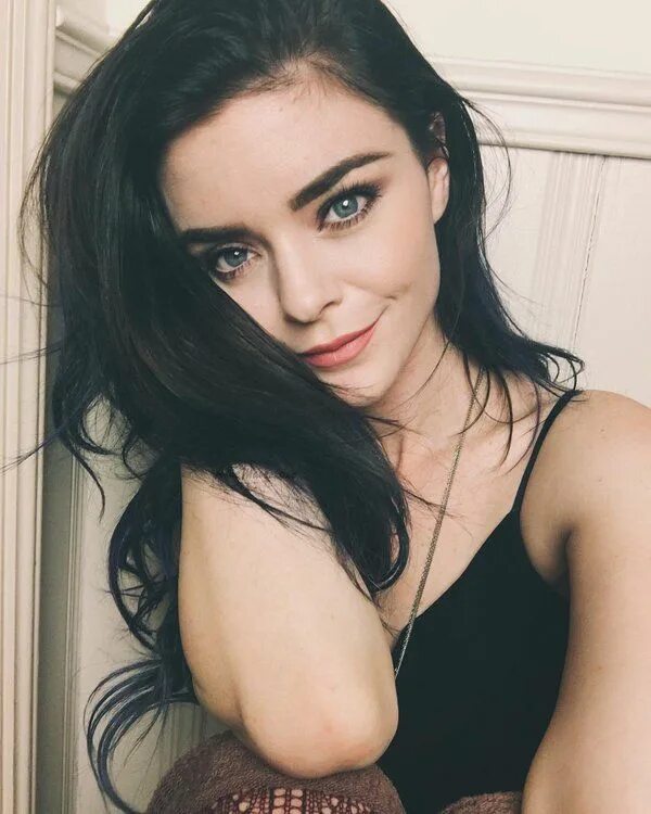 Эшли maree. Селфи в школе девушки. Эш мари. Maree фото. Ashe mary.