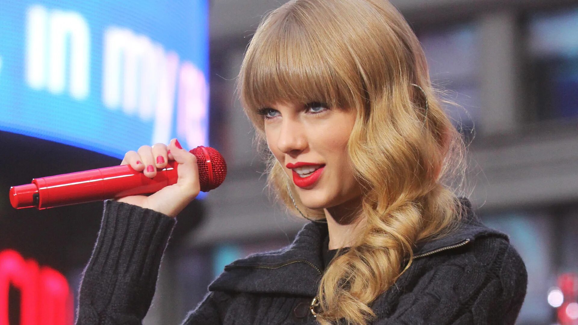 X taylor swift. Тейлор свифт. taylor swift тейлор свифт. тейлор свифт 2025. тейлор свифт улыбается.