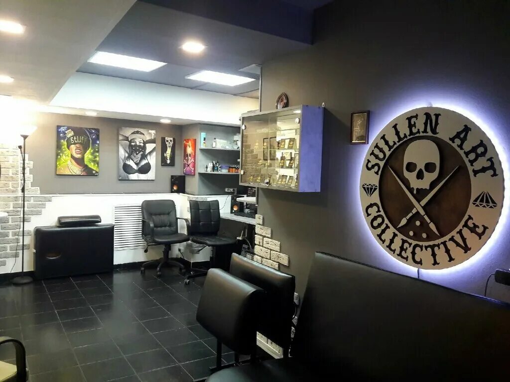 дизайн проект тату студии. фотосессия в тату салоне. тату салон чернее черного. тату салон чернее черного. тату салон.