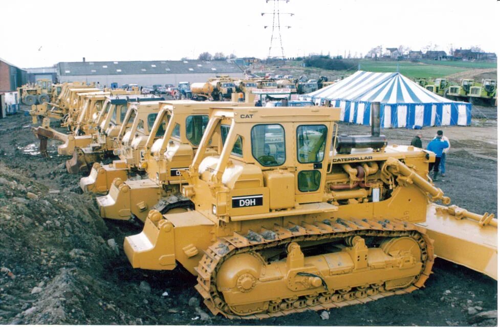 Cat 9. Бульдозер д9н катерпиллар. бульдозер катерпиллер d9 h. caterpillar d9h. трактор катерпиллер 9.
