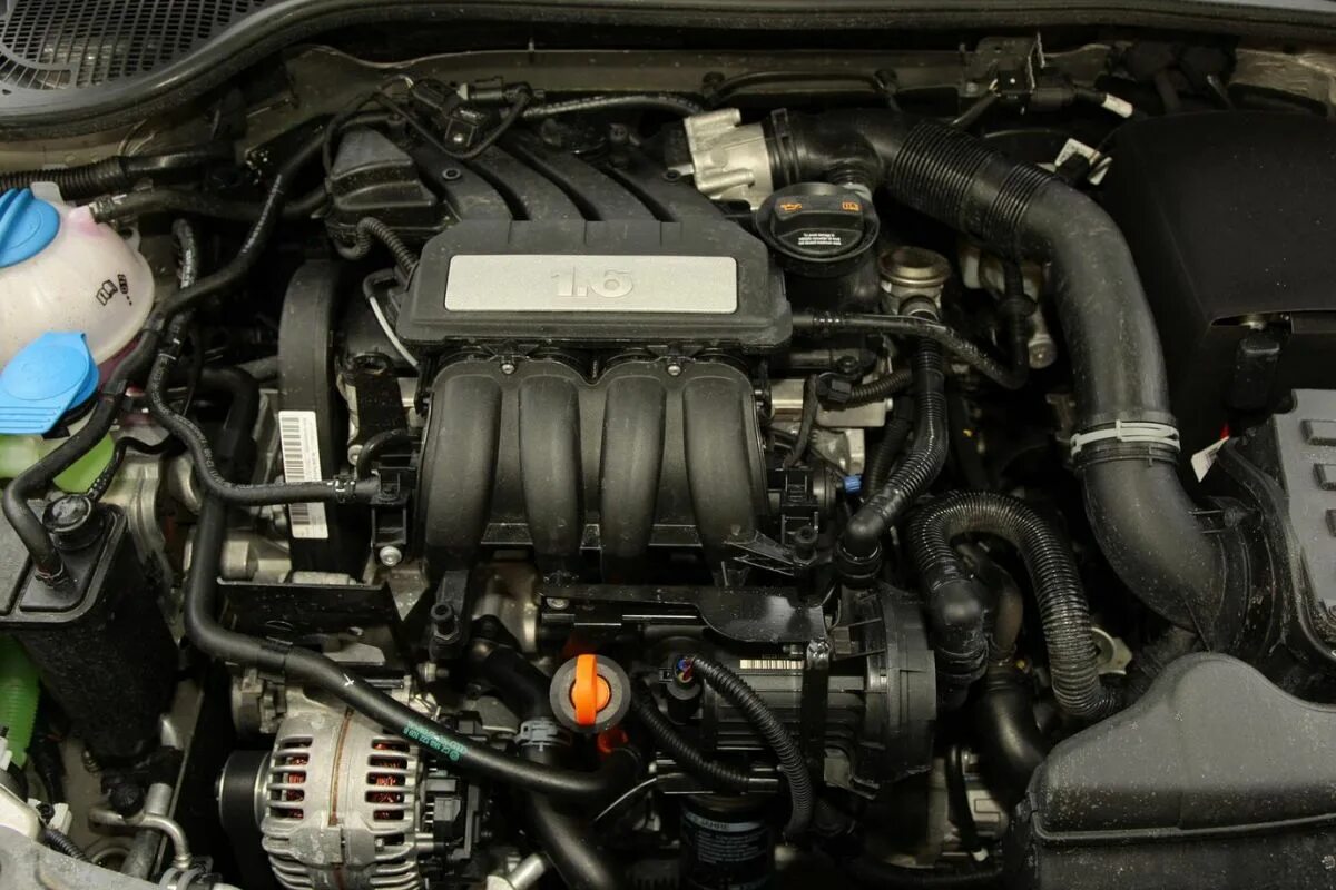 Куплю двигатель шкода а5. Skoda Octavia a5 1.6 MPI. Двигатель Шкода а5 1.6 MPI. 1.6 MPI мотор Octavia.