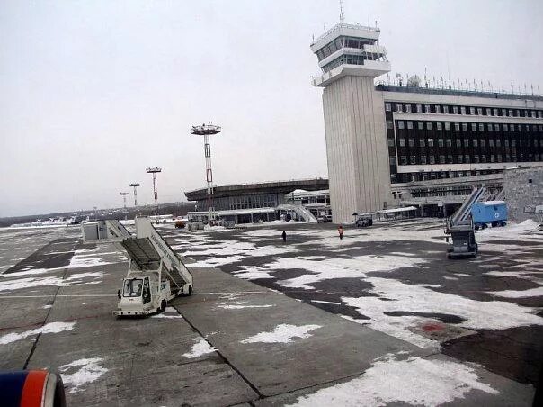 Сколько аэропортов в хабаровске. Международный аэропорт Хабаровск. Старый Международный аэропорт Хабаровск. Аэропорт Хабаровск новый. Хабаровский аэропорт Невельского.