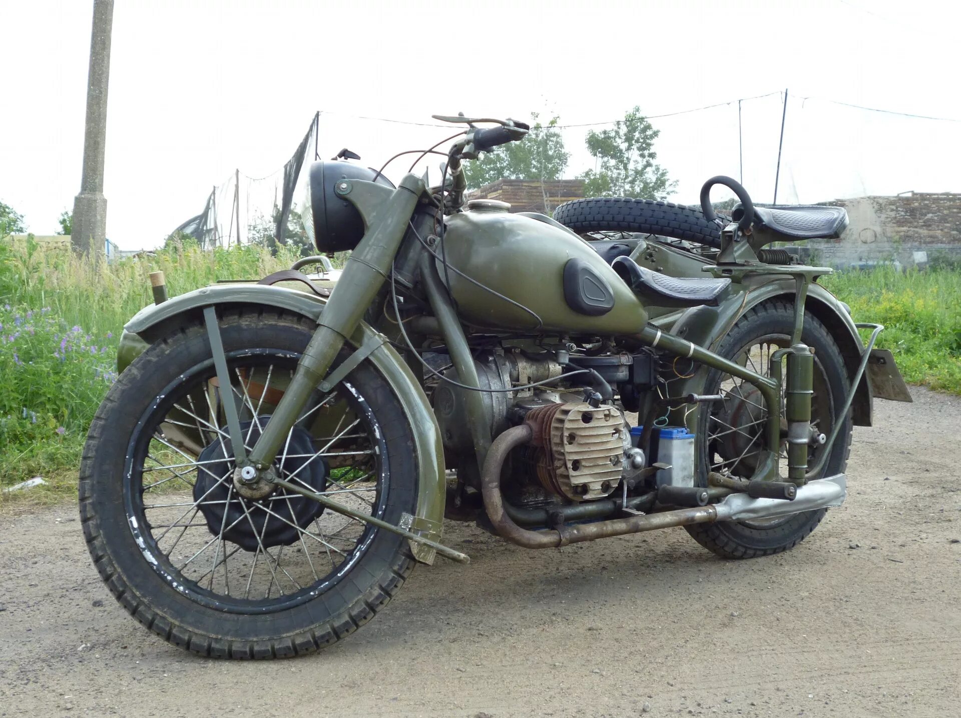 М 72 в москве. Мотоцикл урал 72. Иж 72 мотоцикл. Урал 1954. Мотоцикл м72 1942 года.