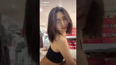 Cewe viral