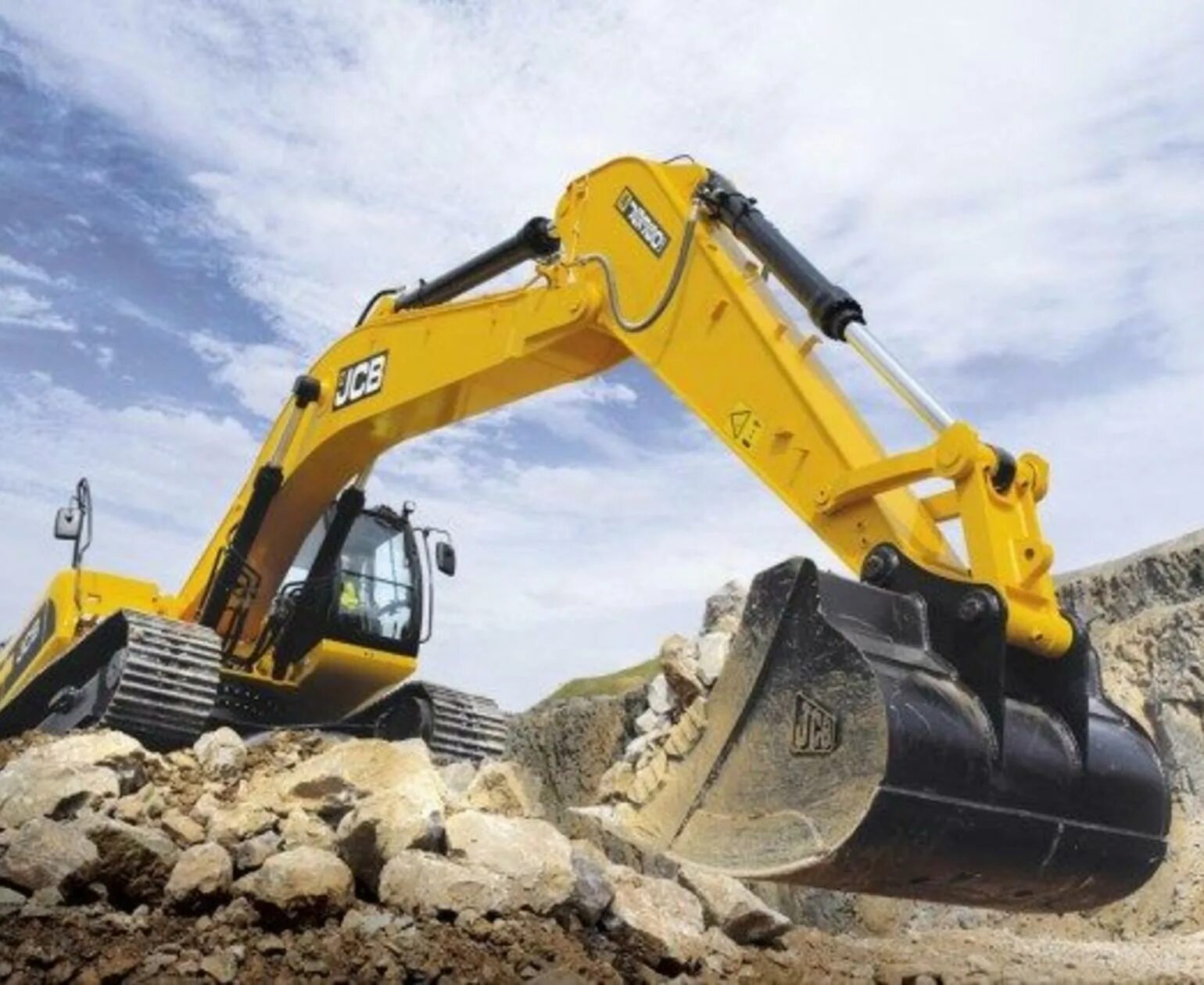Экскаватор как он работает. Гусеничный экскаватор jcb js370. jcb js 370. jcb js360. экскаватор jcb 370.