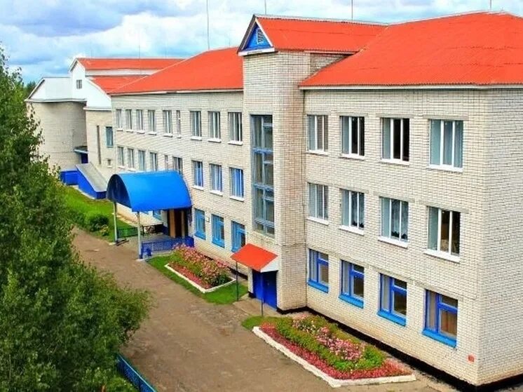 Батыревская школа 1. Батырево техникум. Жилой дом. Батырево техникум. Батырево техникум.