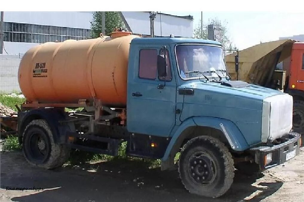 Зил 4506 ассенизатор. 5 кубов. Газ 3307 ассенизатор 4. Зил 131 6 кубов откачка. Зил 131 вакуумная машина.