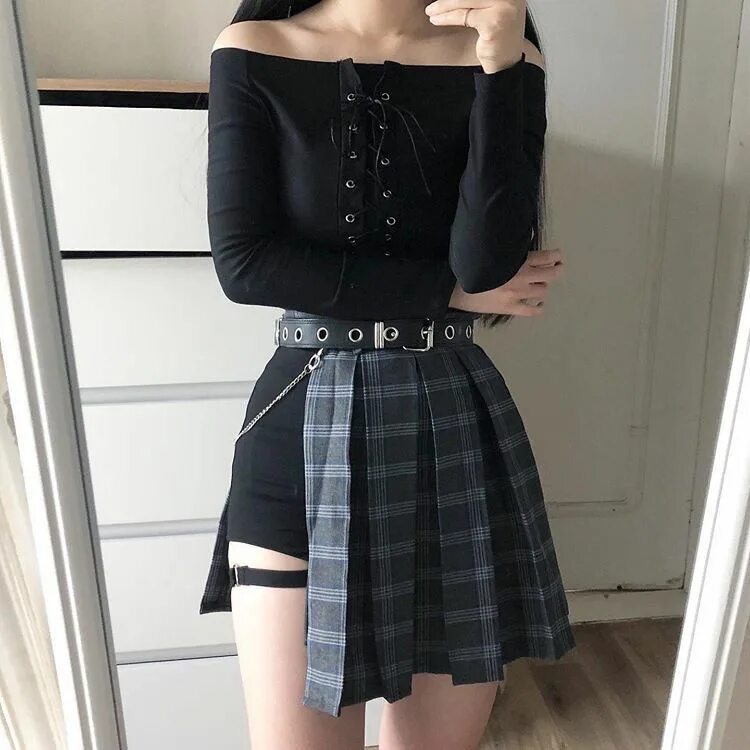 Голубая одежда эстетика. Корейские луки одежды чёрные. Юбка мини. Аниме юбка. Юбка женская монако.